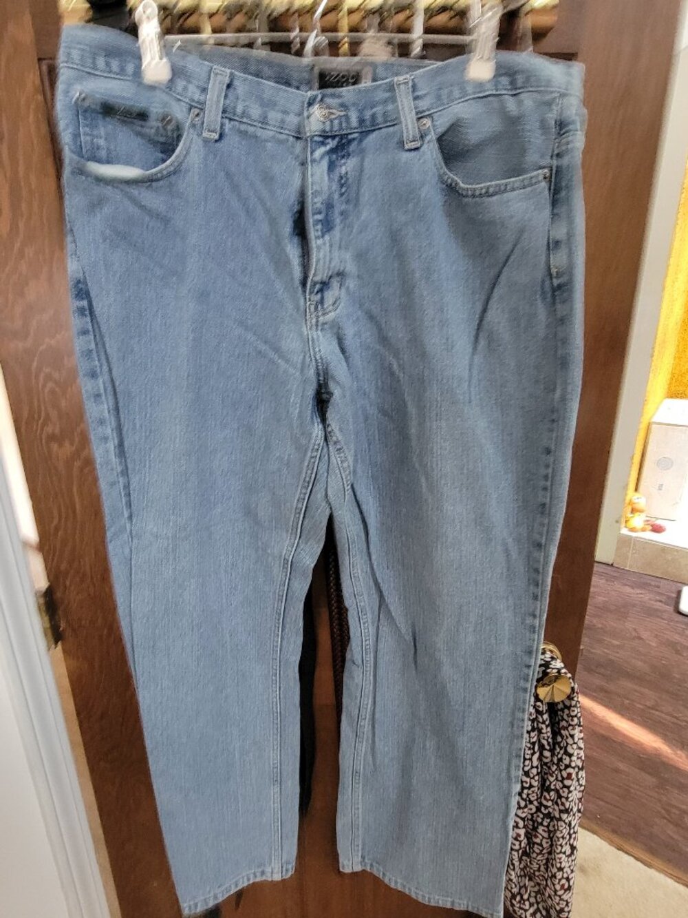 Izod Relaxed Fit Jeans Size 36x30